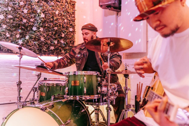 lt logoesto market 61